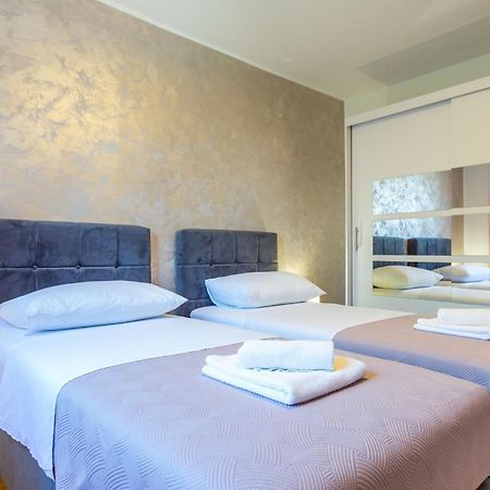 Apolon 2Bdr Apartment With Balcony 자다르 외부 사진