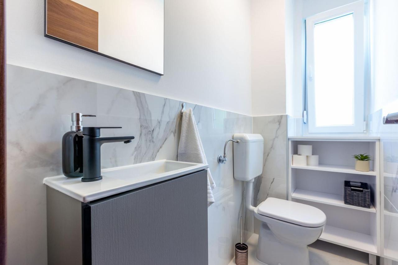 Apolon 2Bdr Apartment With Balcony 자다르 외부 사진