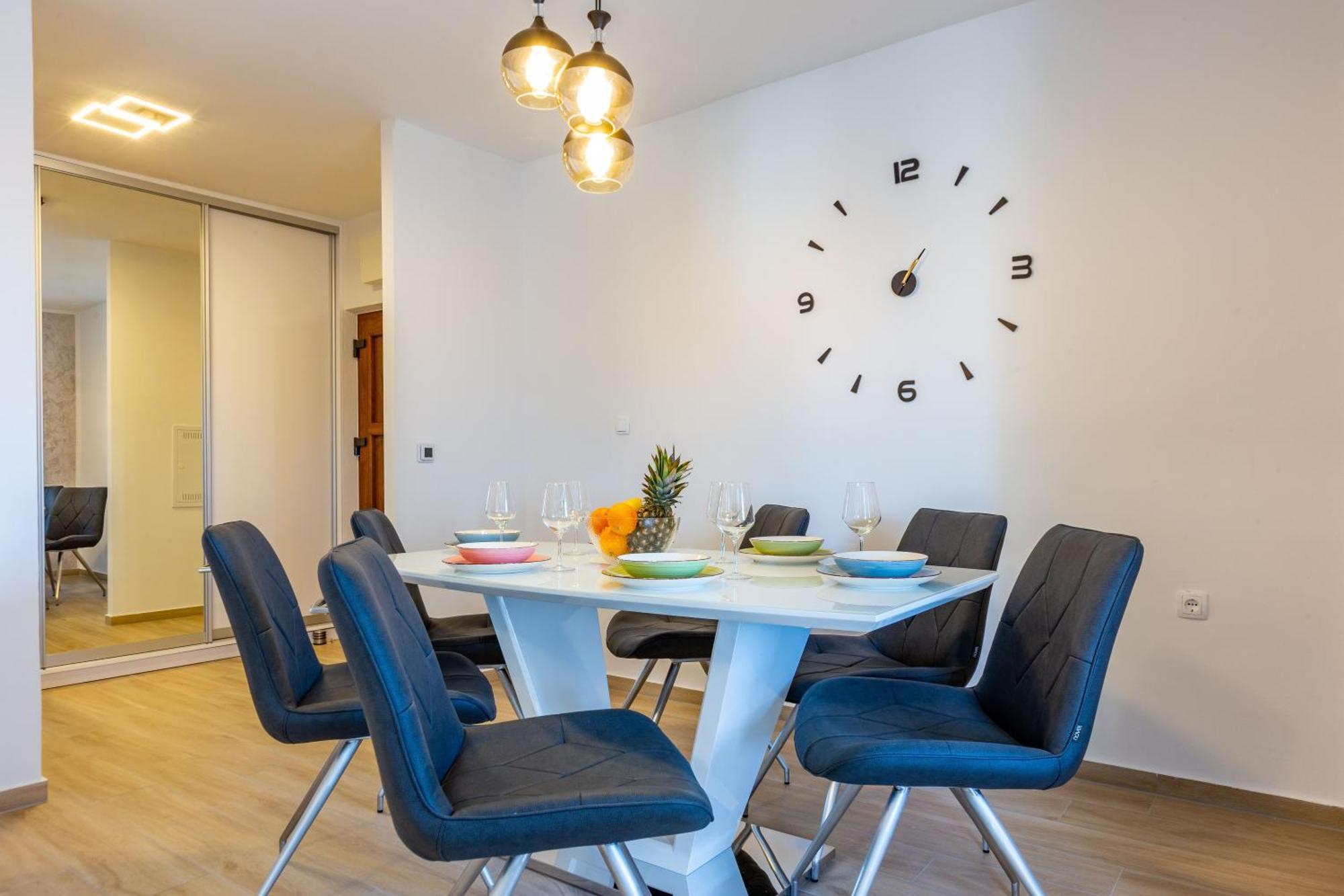Apolon 2Bdr Apartment With Balcony 자다르 외부 사진
